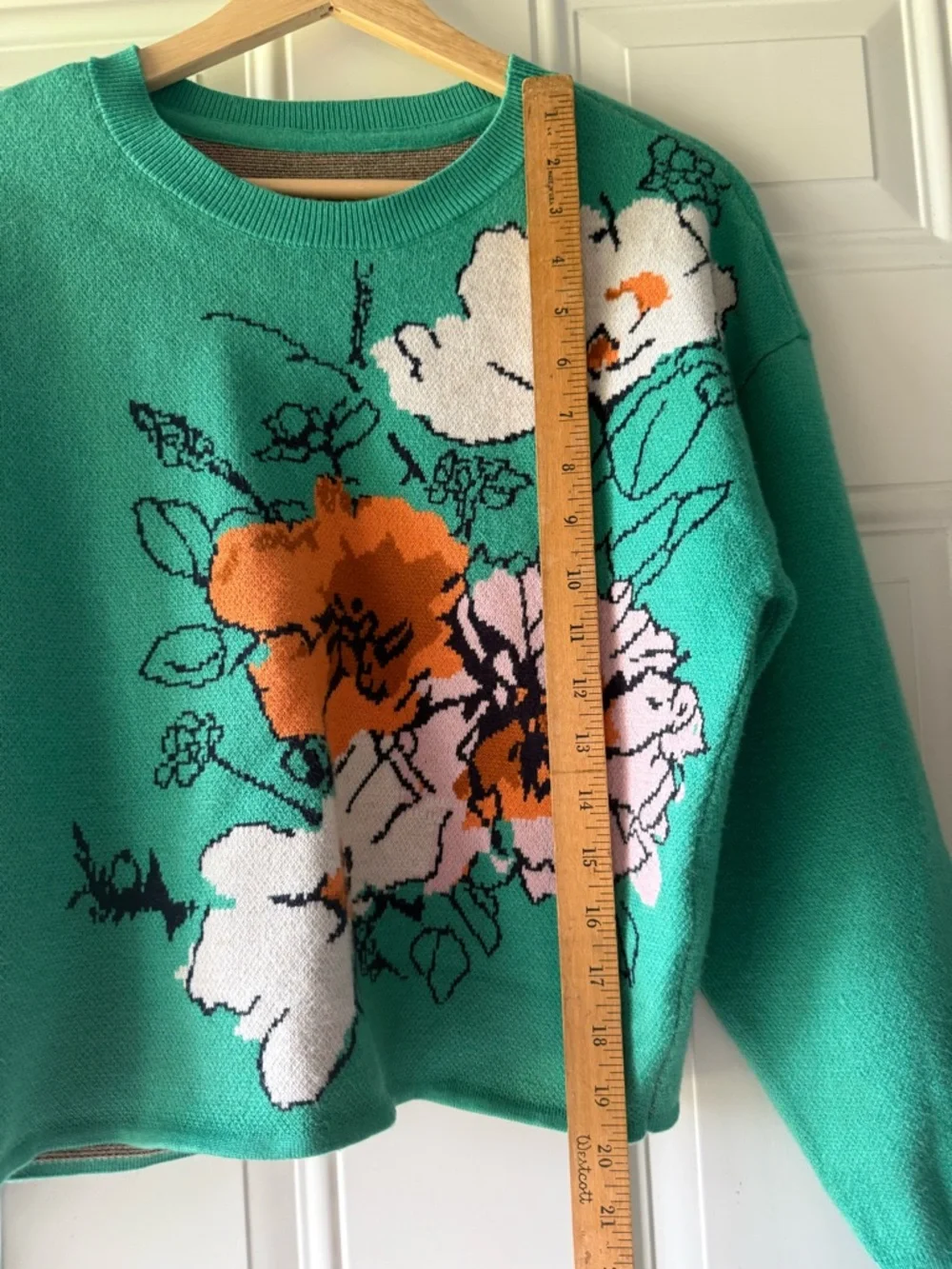 The Camryn Cropped Crewneck Sweater by Maeve - Picture 4 of 8